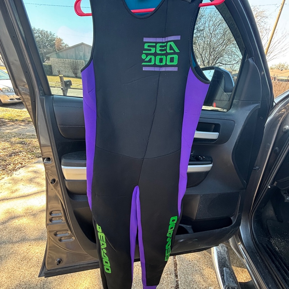 Sea-Doo Black and Purple Wetsuit Women’s size Medium